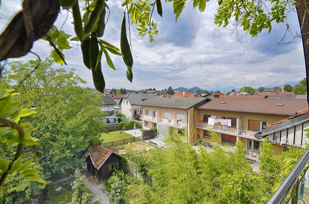 Greenslo Apartment
